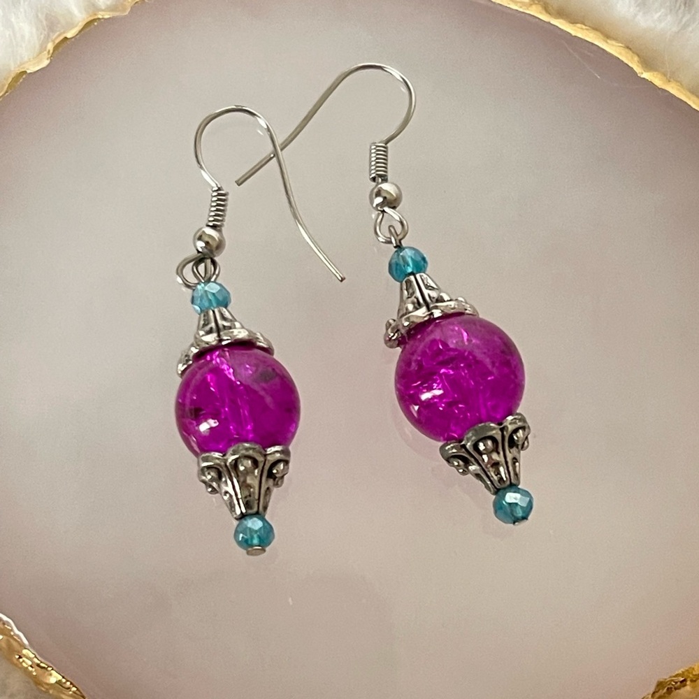 Pink/Purple Crackle Glass Bead Dangle Earrings Turquoise Accent Silver Tone Boho